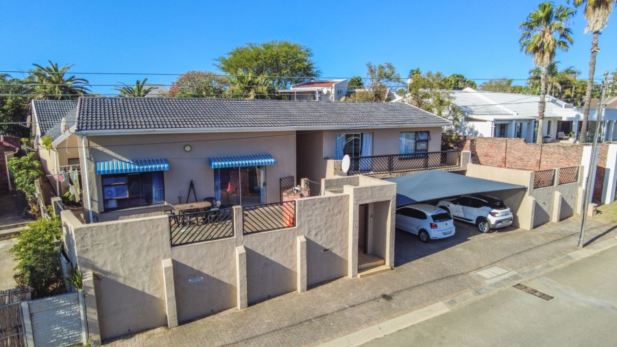 3 Bedroom Property for Sale in Bonza Bay Eastern Cape